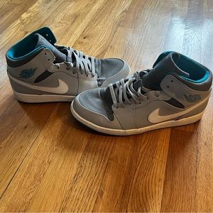 Nike Air Jordan Retro 1 High Top Gym Basketball Sneakers Size 12
